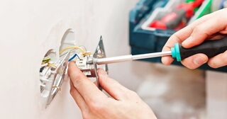 Электромонтажные работы в Горячем Ключе от Мастер24 — электромонтаж под ключ, цены от 1653 руб., заказать услуги