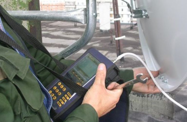 Установка спутниковой антенны в Горячем Ключе в октябре